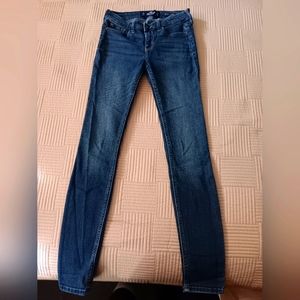 Hollister low rise super skinny jeans.